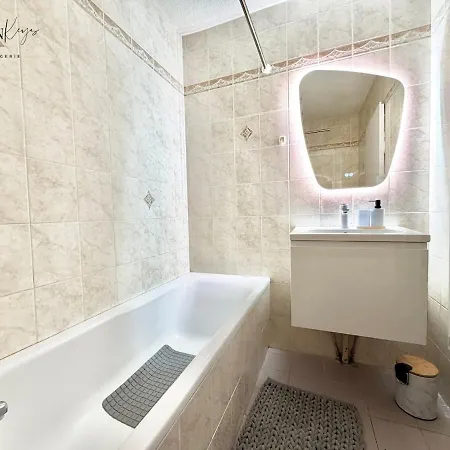 Apartment Le Nid Des Frontieres - Cocon Avec Parking Gratuit *